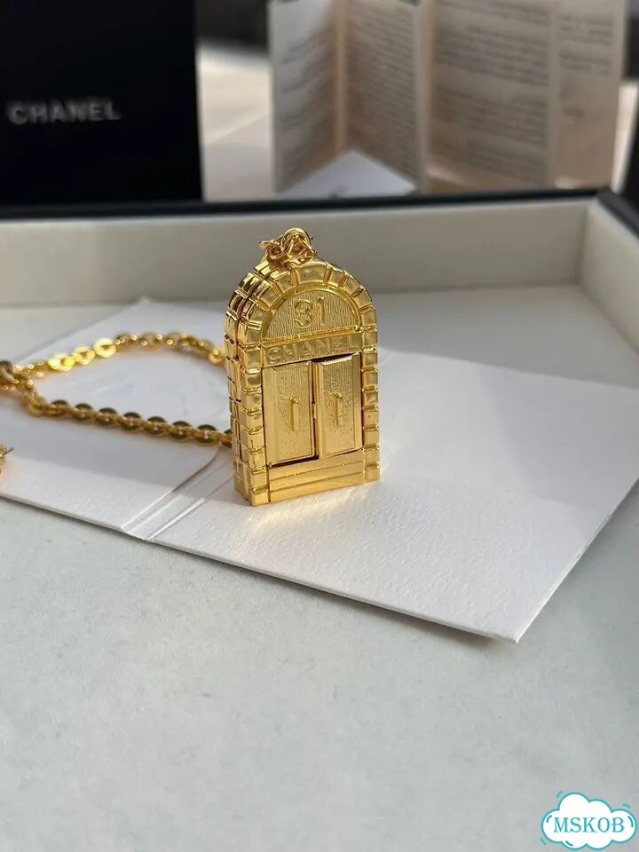 Кулон Chanel фото 1