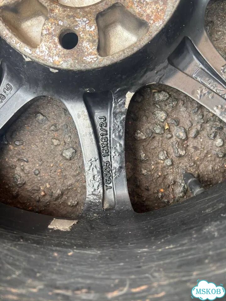 Диски с резиной r16 205/60/16. 5x114.3 фото 4