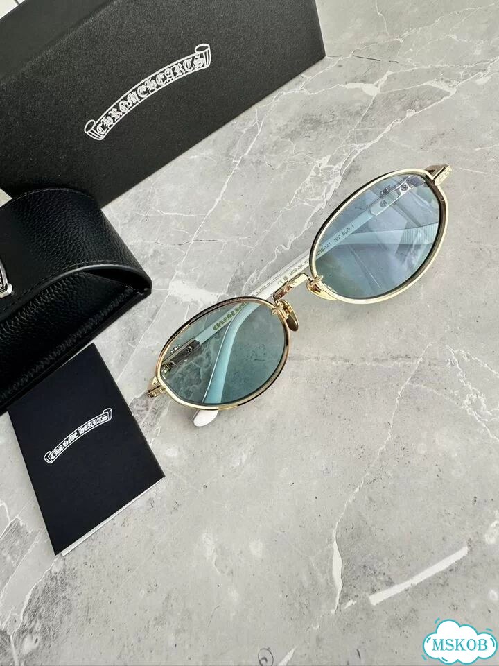 Солнцезащитные очки chrome hearts фото 1
