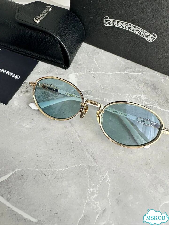 Солнцезащитные очки chrome hearts фото 2