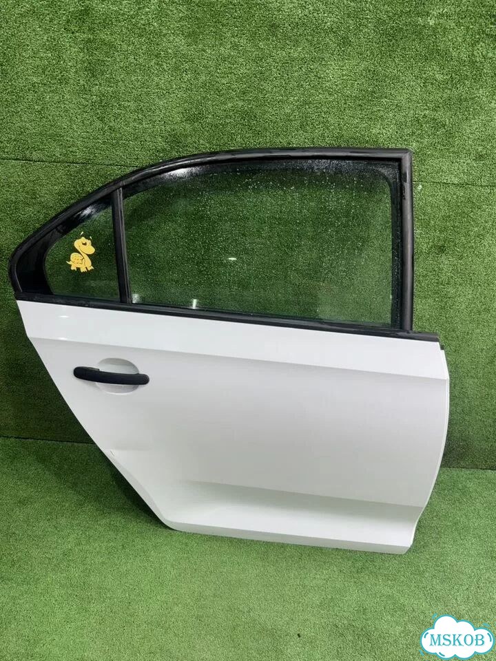 Дверь задняя правая volkswagen polo6 skoda rapid фото 1
