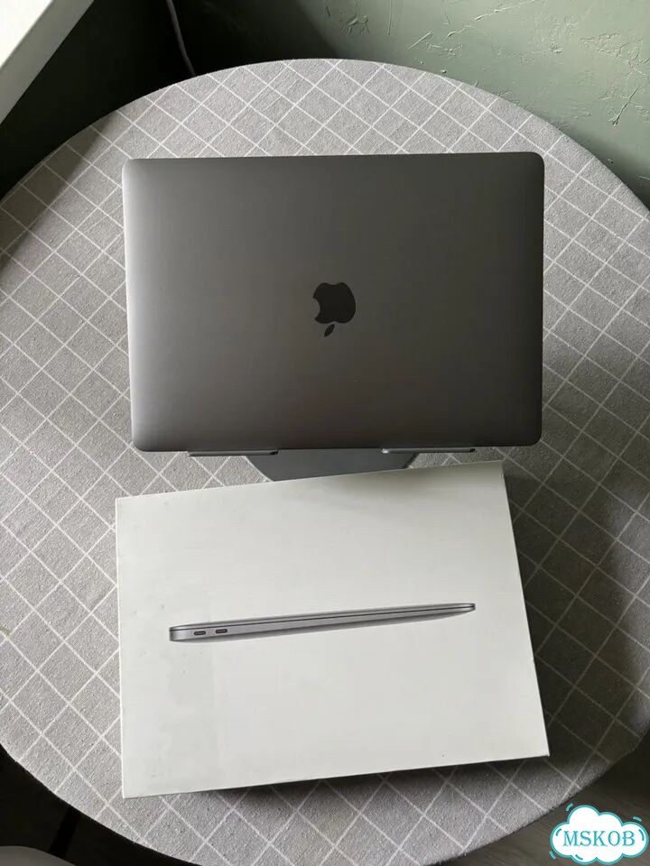 Apple Macbook Air 13 2020 M1 8gb 256 фото 6