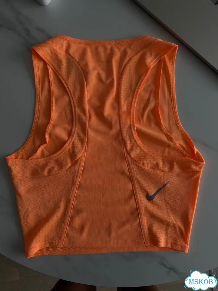 Укороченная майка Nike фото 4