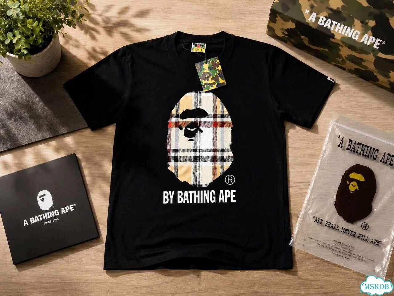 Bape черная Минимализм и узнаваемый дизайн фото 1