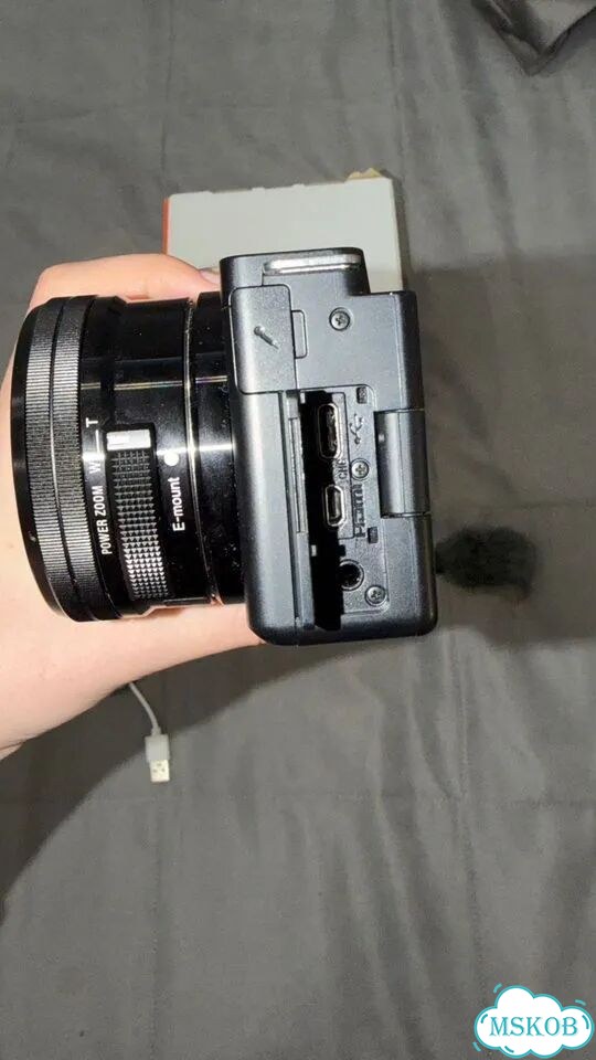 Sony ZV-E10 - идеальна для блогов и съемки фото 5