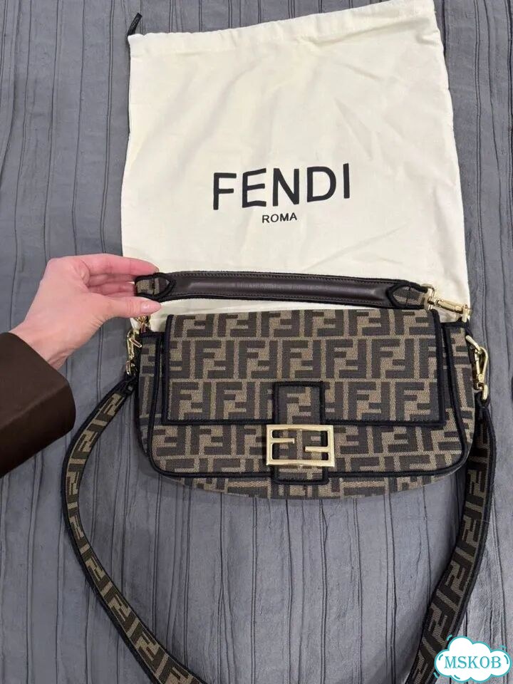 Сумка Fendi baguette, канва и натур. Кожа фото 5