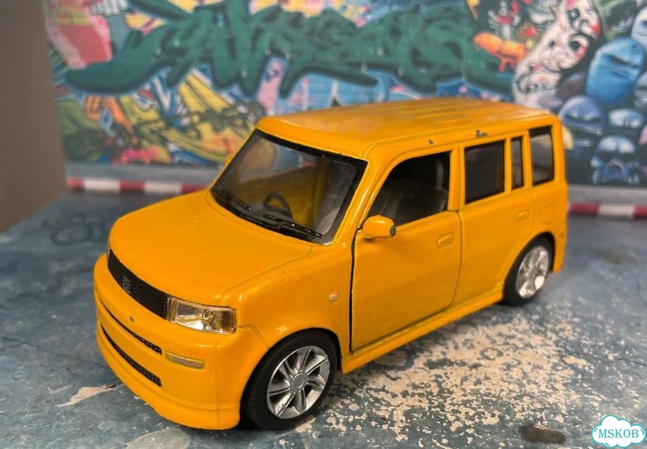 Toyota BB 1/32 kinsmart china фото 1