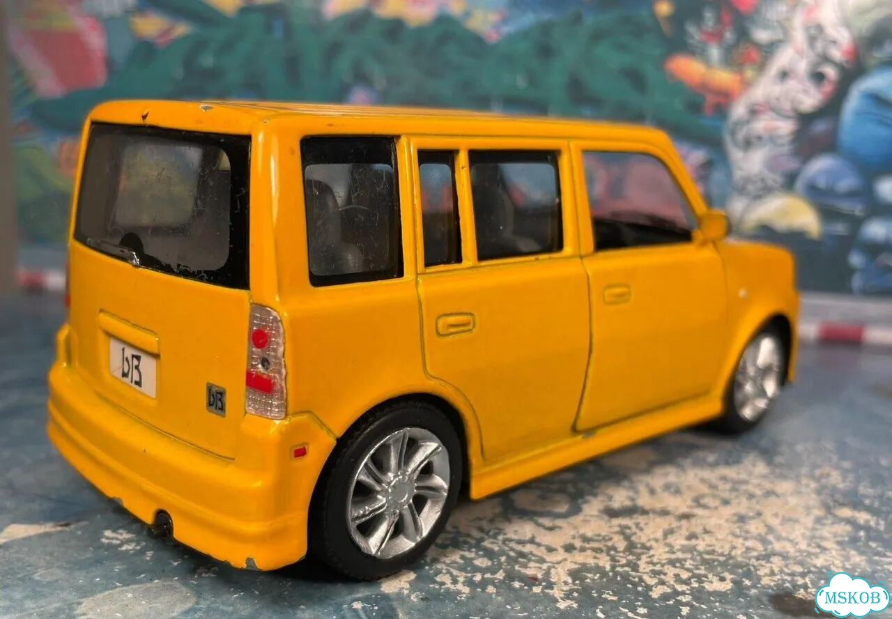 Toyota BB 1/32 kinsmart china фото 2