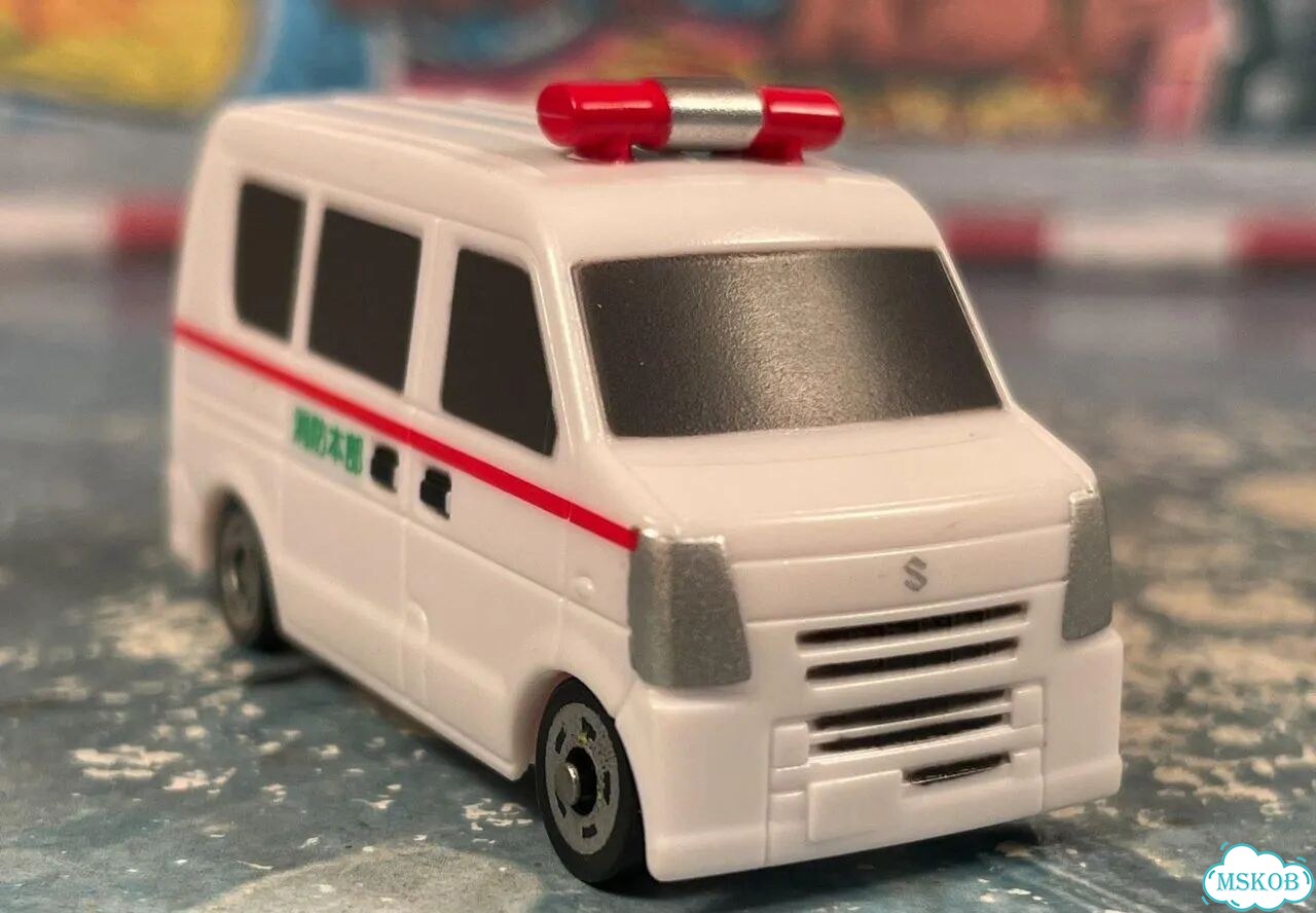 Suzuki every скорая помощь 1/80 tomica Vietnam фото 5