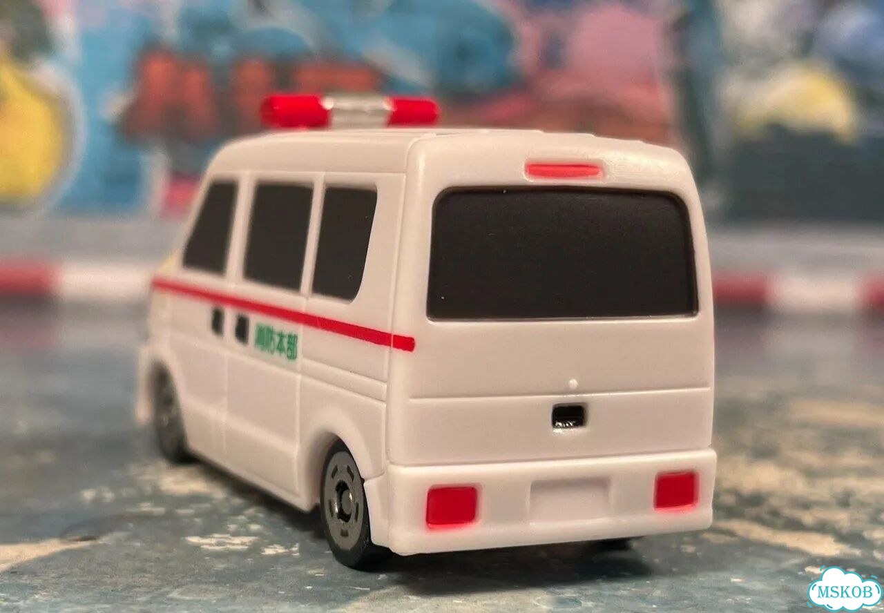 Suzuki every скорая помощь 1/80 tomica Vietnam фото 6