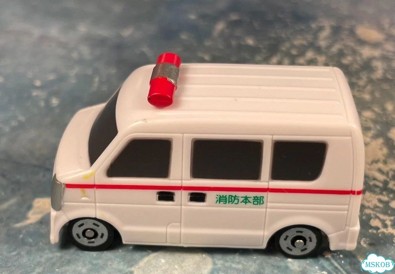 Suzuki every скорая помощь 1/80 tomica Vietnam фото 7