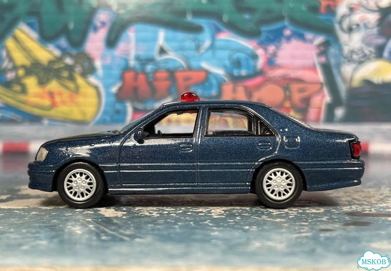 Toyota crown 1/72 real-x china фото 4