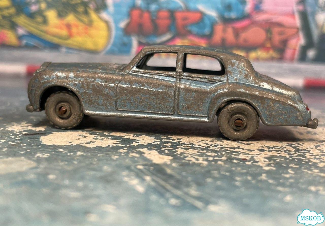 Rolls royce silver cloud 1/80 matchbox England lesney фото 3