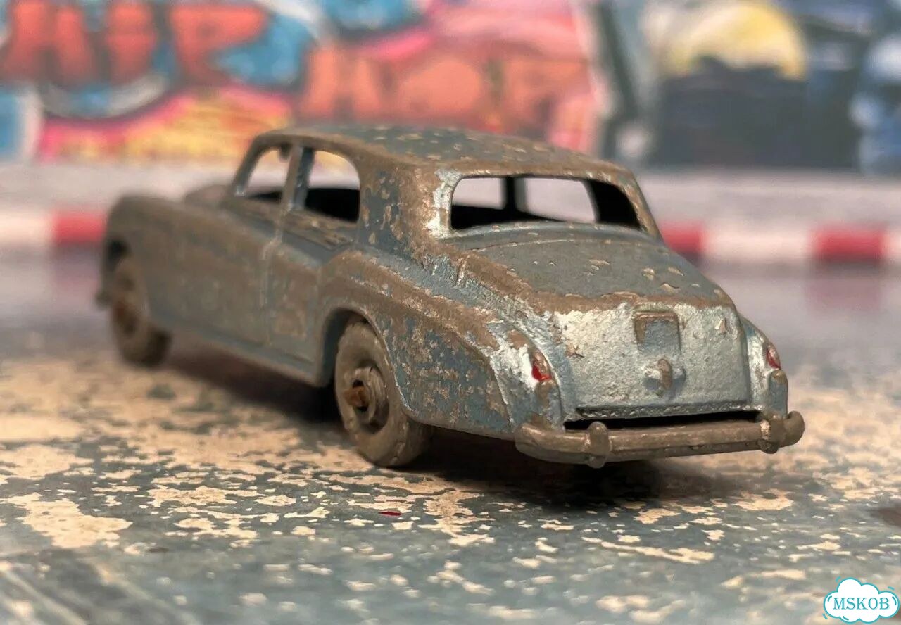 Rolls royce silver cloud 1/80 matchbox England lesney фото 6