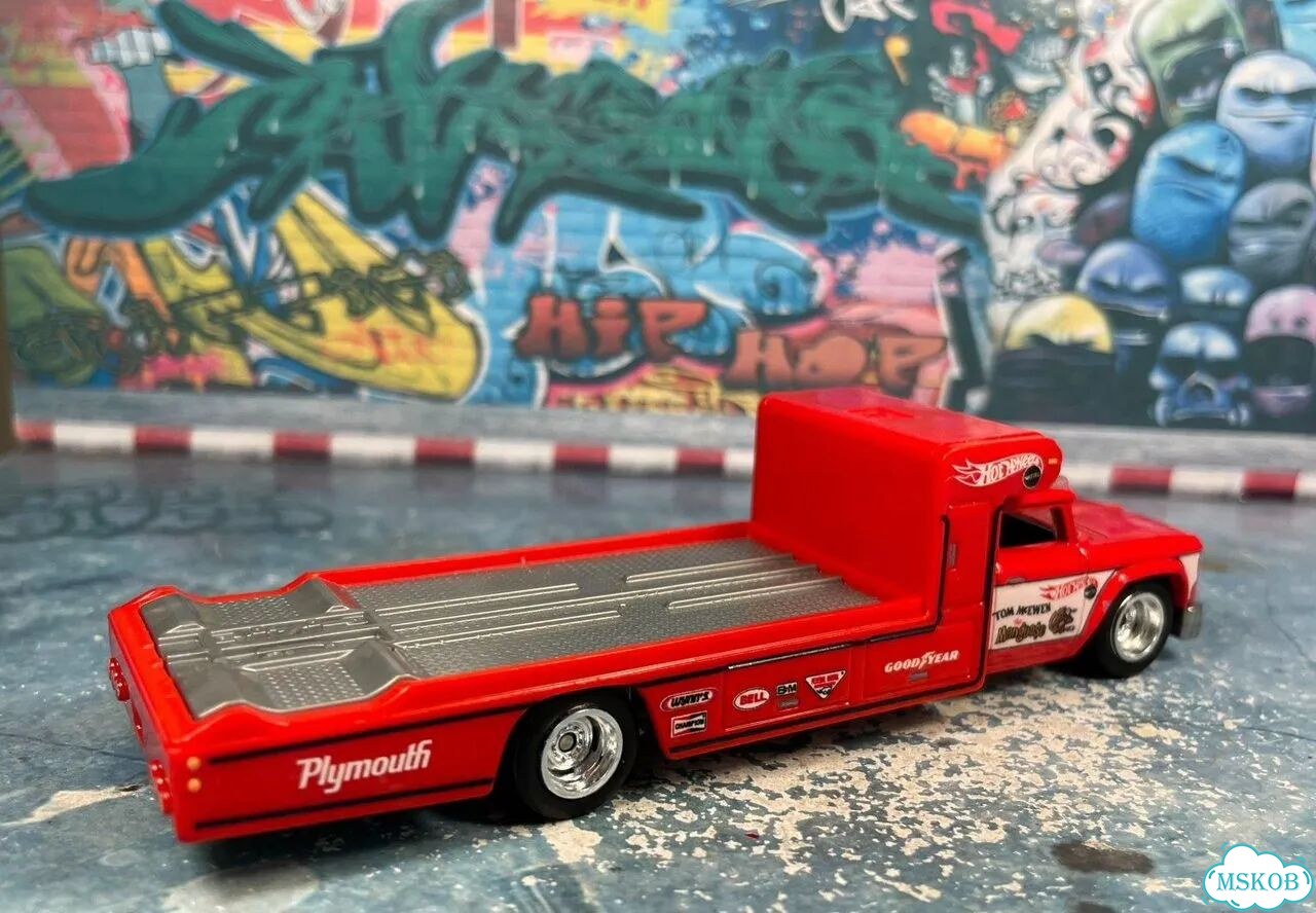 Retro Rig Dodge D300 1/64 hot wheels Thailand 2018 фото 2