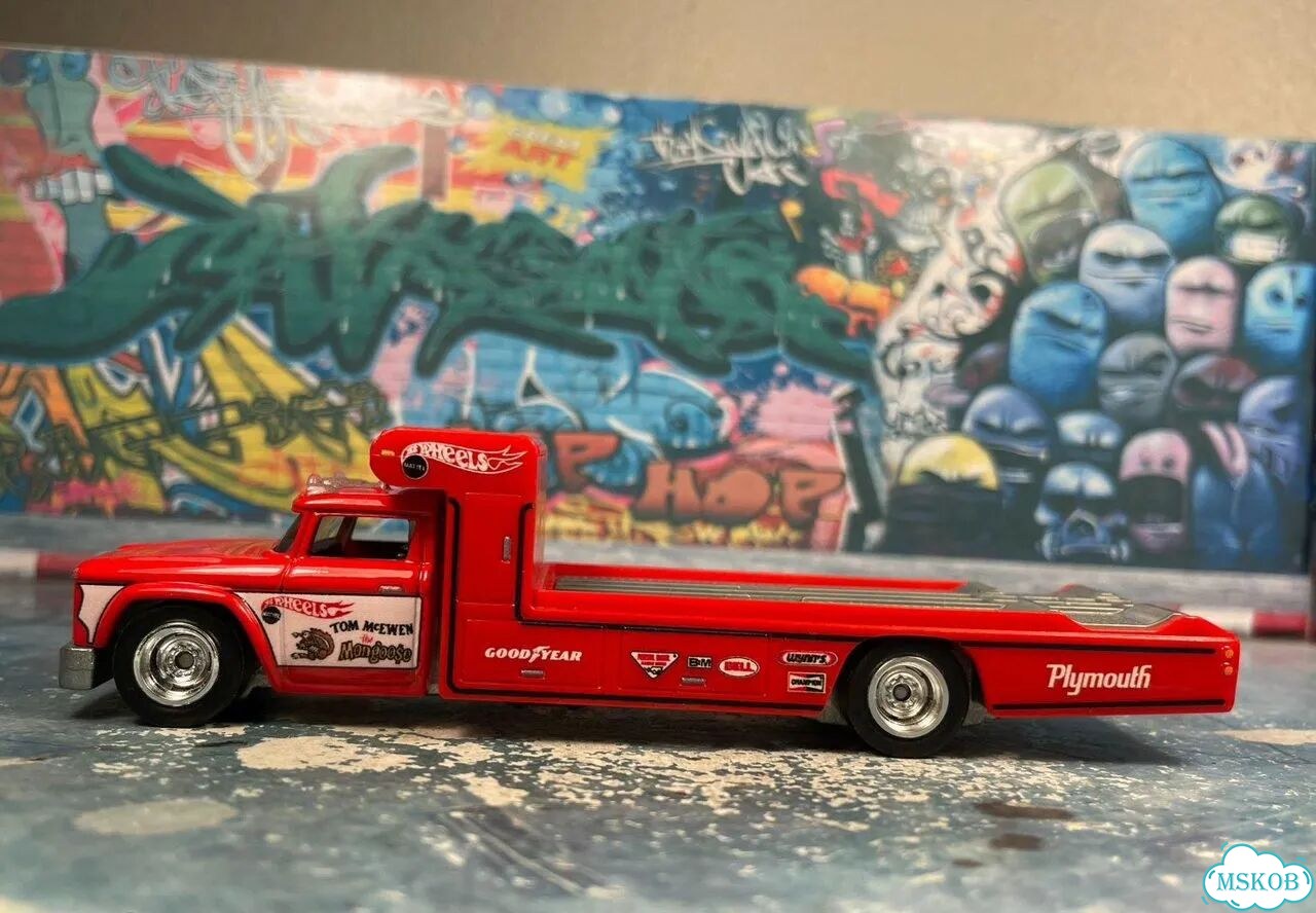 Retro Rig Dodge D300 1/64 hot wheels Thailand 2018 фото 3