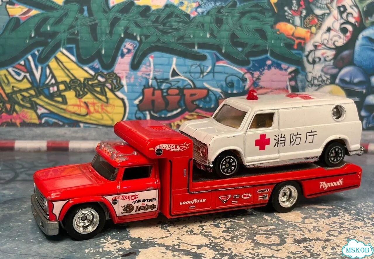Retro Rig Dodge D300 1/64 hot wheels Thailand 2018 фото 9