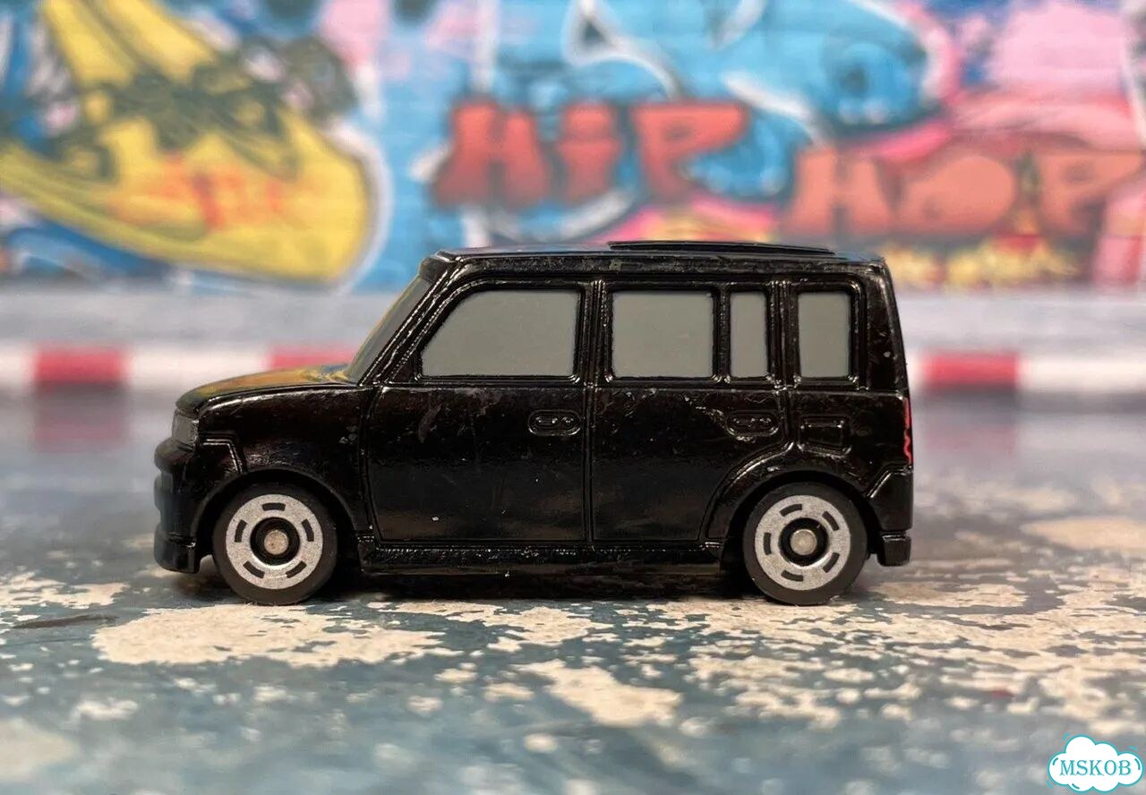 Toyota bb 1/100 tomica china фото 3