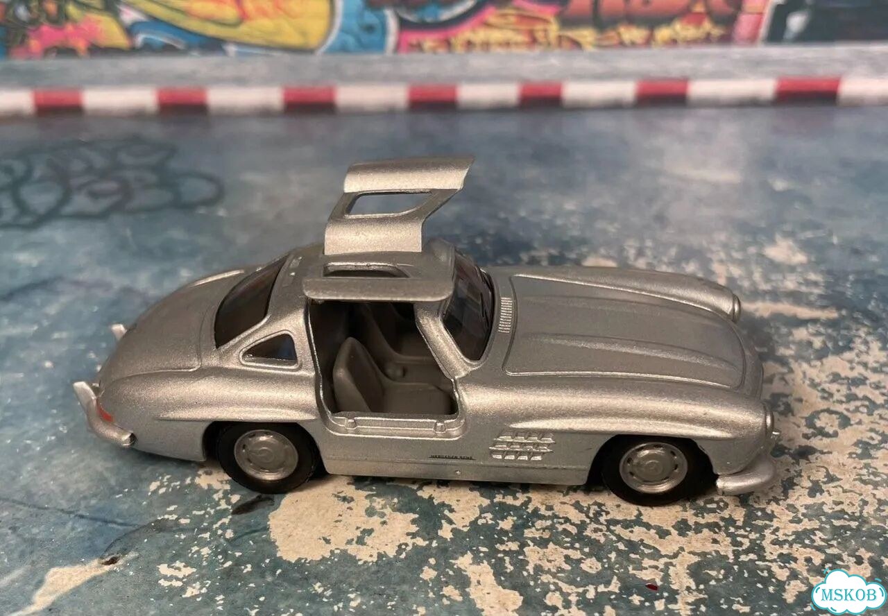 Mercedes Bens 300 sl 1/55 siku china фото 4