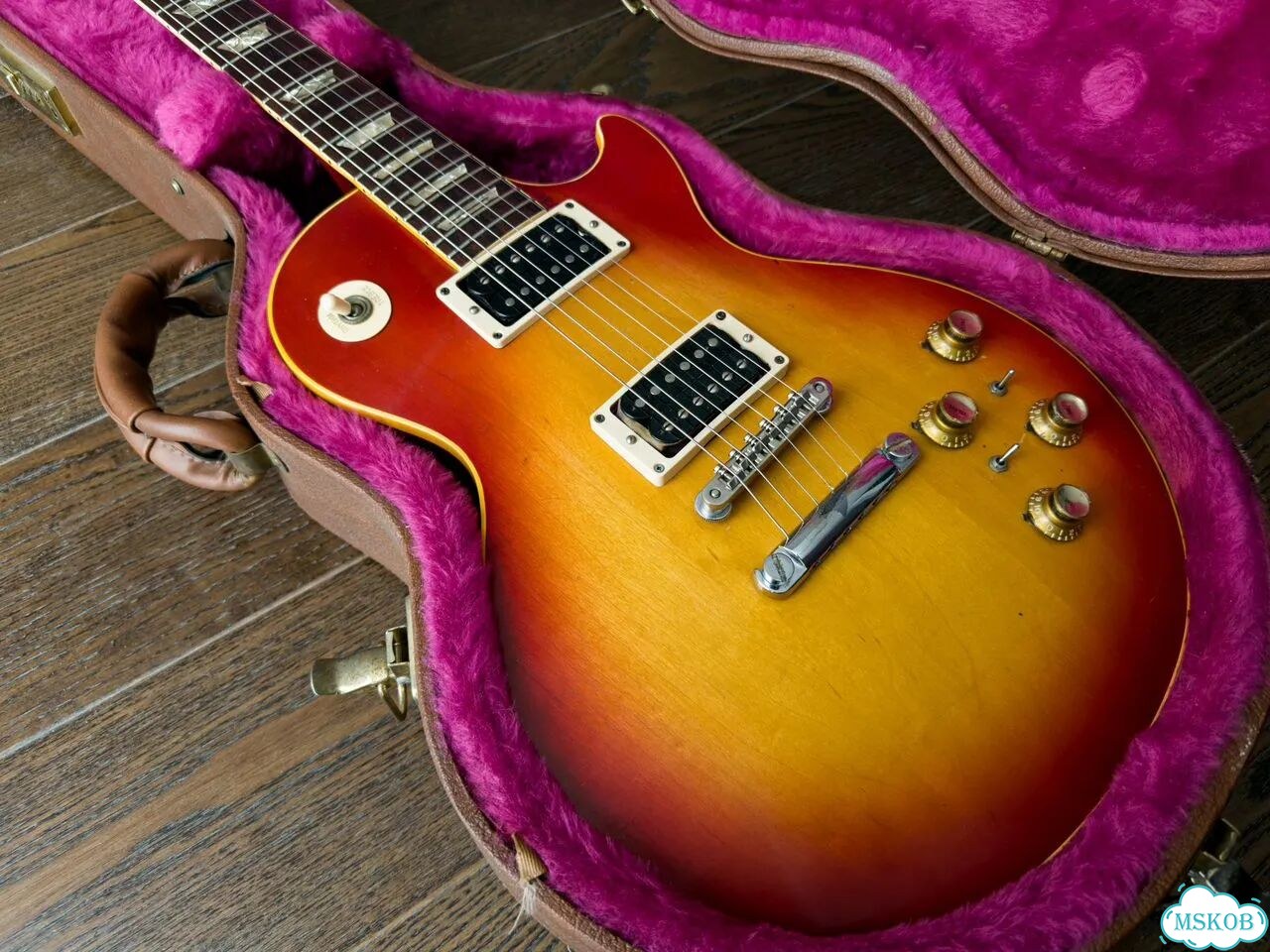 Gibson Les Paul Deluxe 1973 USA фото 2