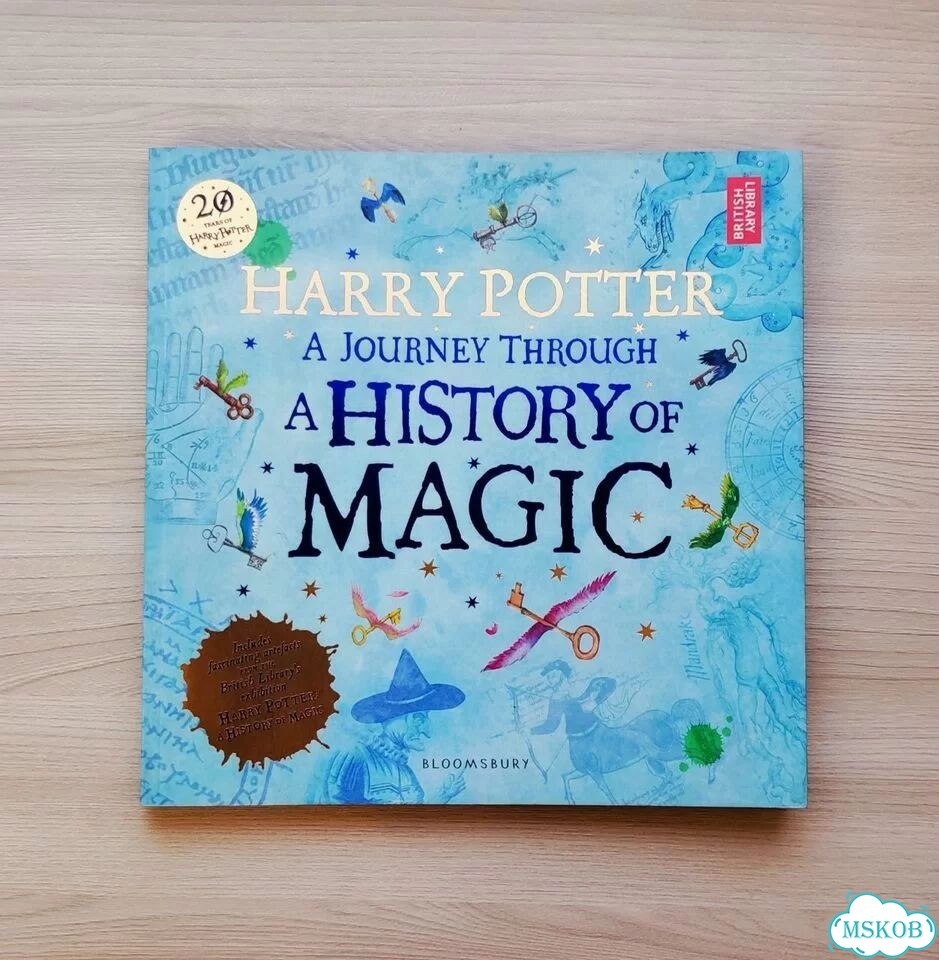 Книга Harry Potter: A History of Magic фото 1