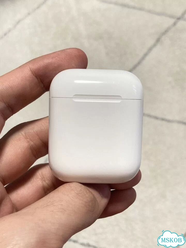 Кейс от AirPods 2 оригинал (идеал) фото 1