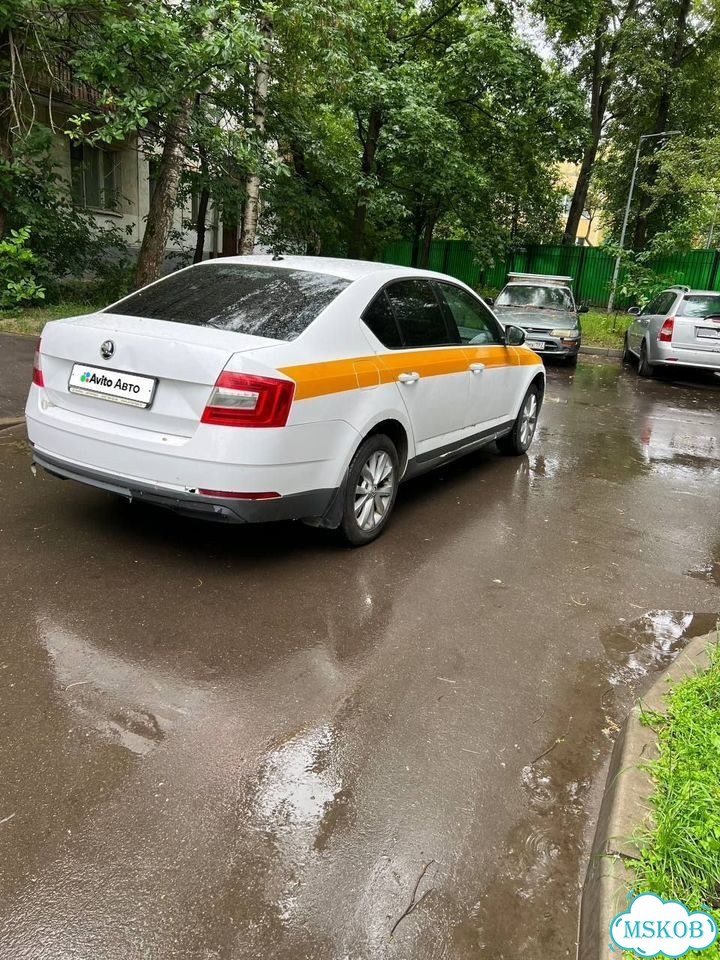 Skoda Octavia 1.6 AT, 2019, 40 007 км фото 4
