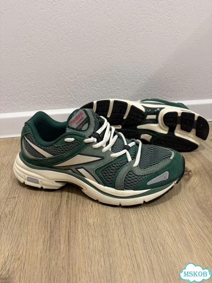 Кроссовки женские reebok 38,5 eur фото 6