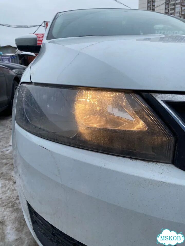Фара правая skoda rapid 2018 фото 1