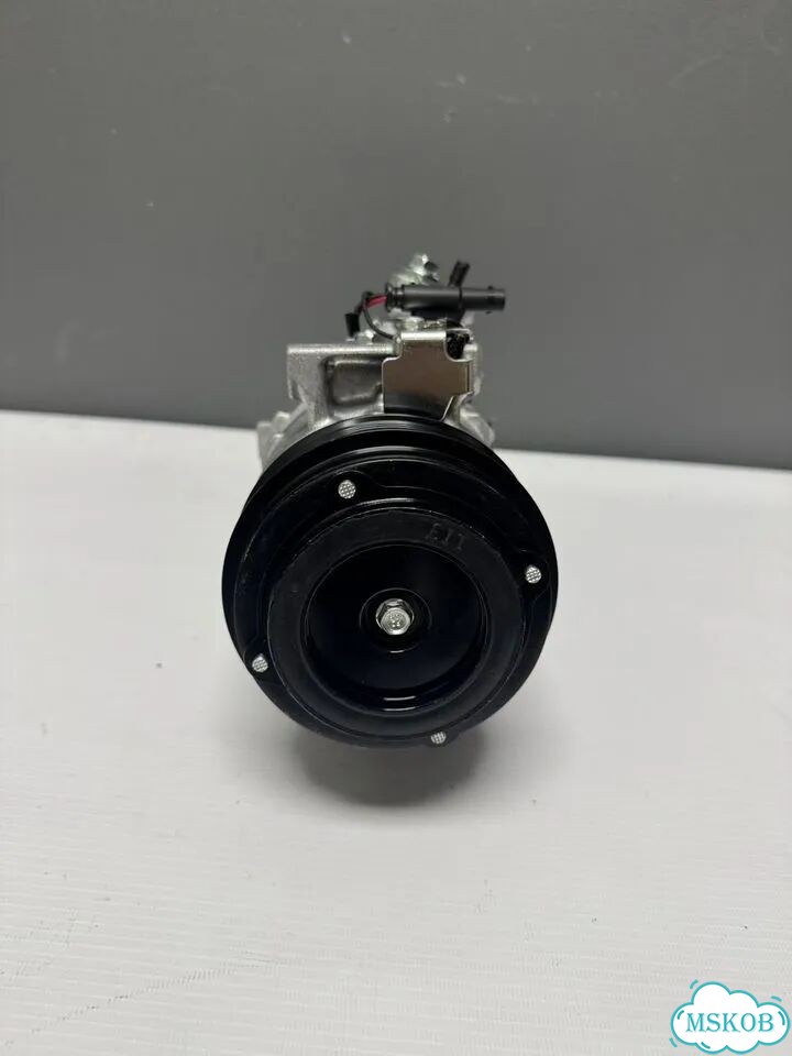 Компрессор кондиционера Mercedes W205 А0032306911 фото 7