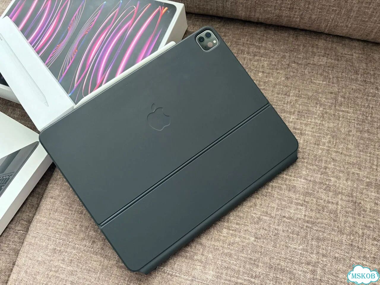 Apple magic keyboard iPad pro 12.9 фото 2