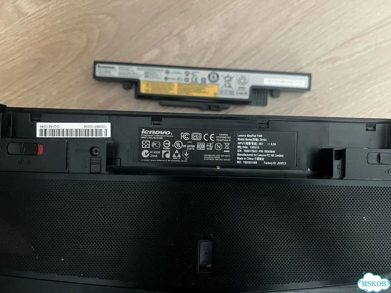Ноутбук Lenovo Y500 фото 2