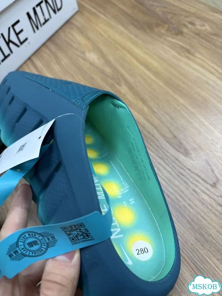 Тапки nike mind 001 оригинал градиенты 45eu фото 3