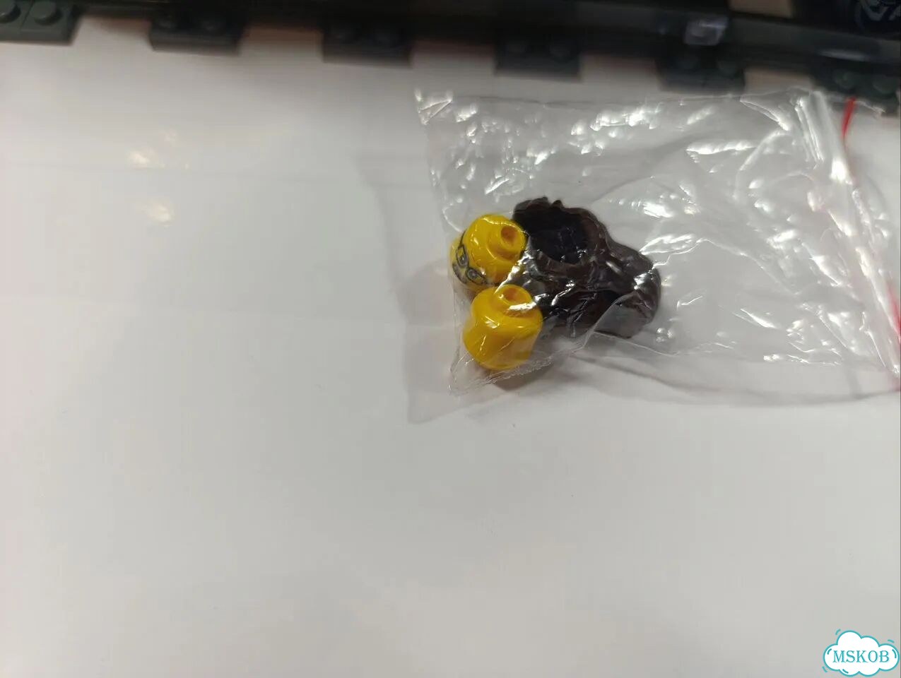 Lego Hidden side 70424 фото 7
