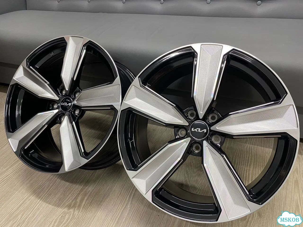Литые диски Jonway 8.5×R19 5×114.3 фото 3