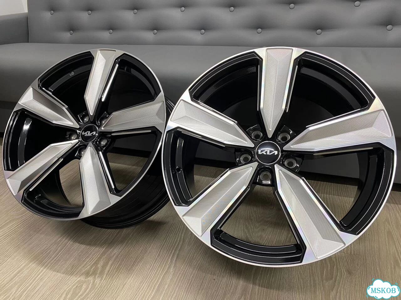 Литые диски Jonway 8.5×R19 5×114.3 фото 4