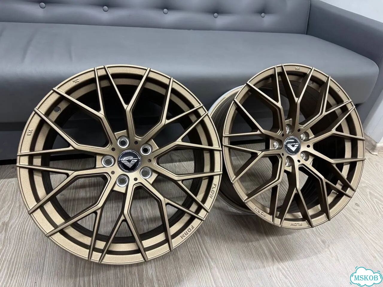 Литые диски Jonway 8.5×R19 5×112 фото 3