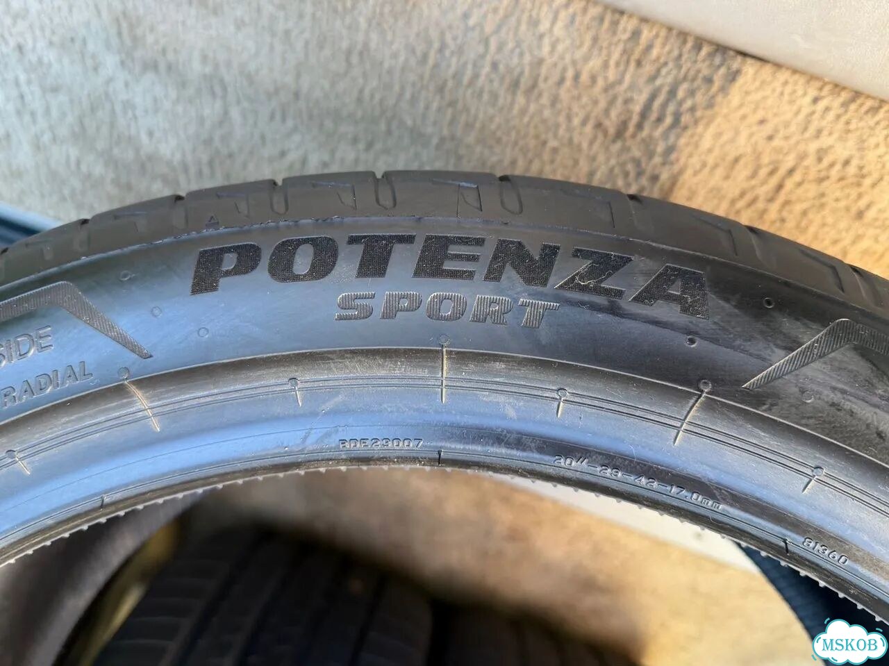 Bridgestone Potenza Sport 275/35 R20 и 285/35 R20 фото 8