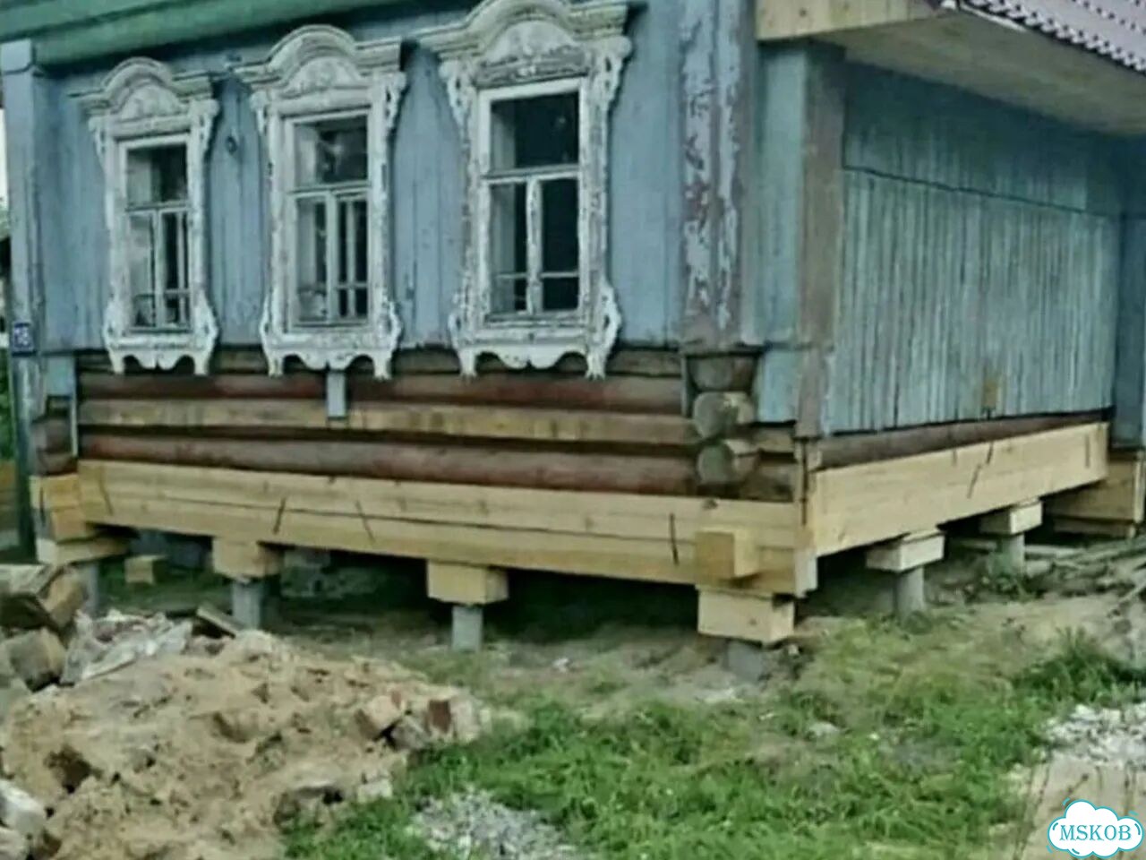 Замена венцов. Ремонт полов. Подъём домов фото 3