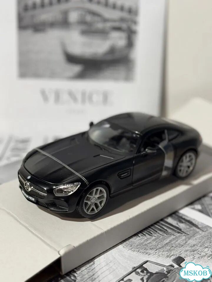 Машинка Mercedes-Benz GT Amg 63 S фото 2