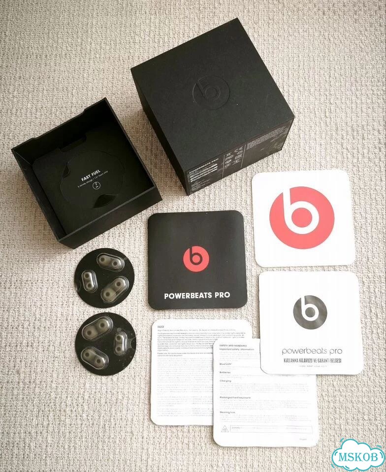 Powerbeats Pro коробка от наушников фото 4